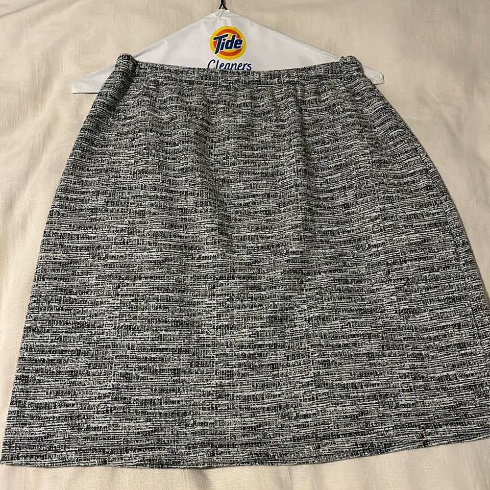 Black and white a line skirt